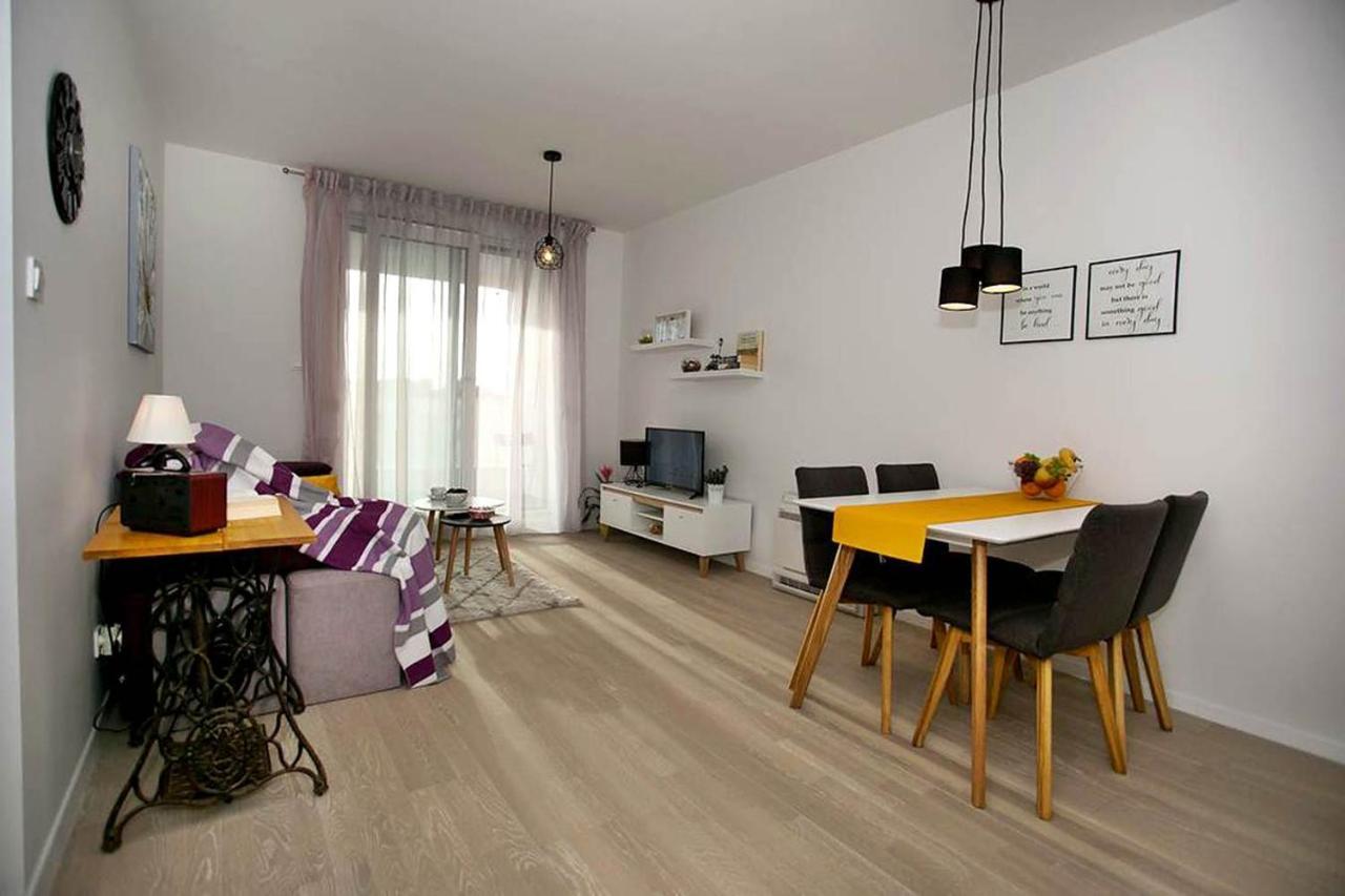 Apartment Sweet Daisy With Parking ซาดาร์ ภายนอก รูปภาพ