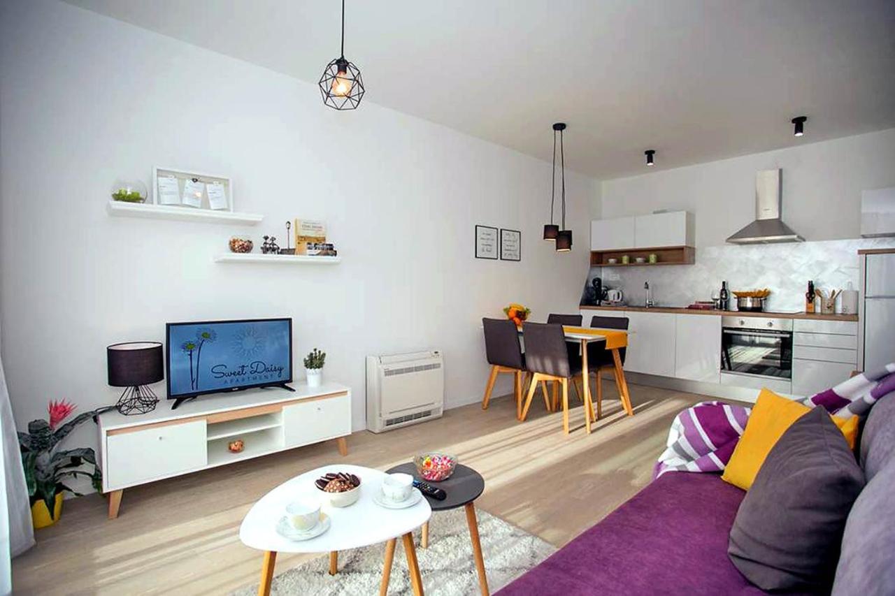 Apartment Sweet Daisy With Parking ซาดาร์ ภายนอก รูปภาพ